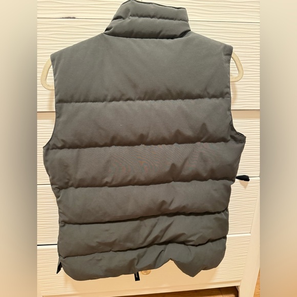Canada Goose Freestyle Graphite Gray Puffer Vest - Picture 3 of 6